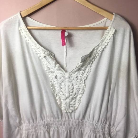 WHITE SHIRT w/ CINCHED WAIST!! - Picture 5 of 5